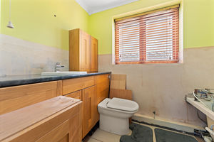 Photo 24- click for photo gallery